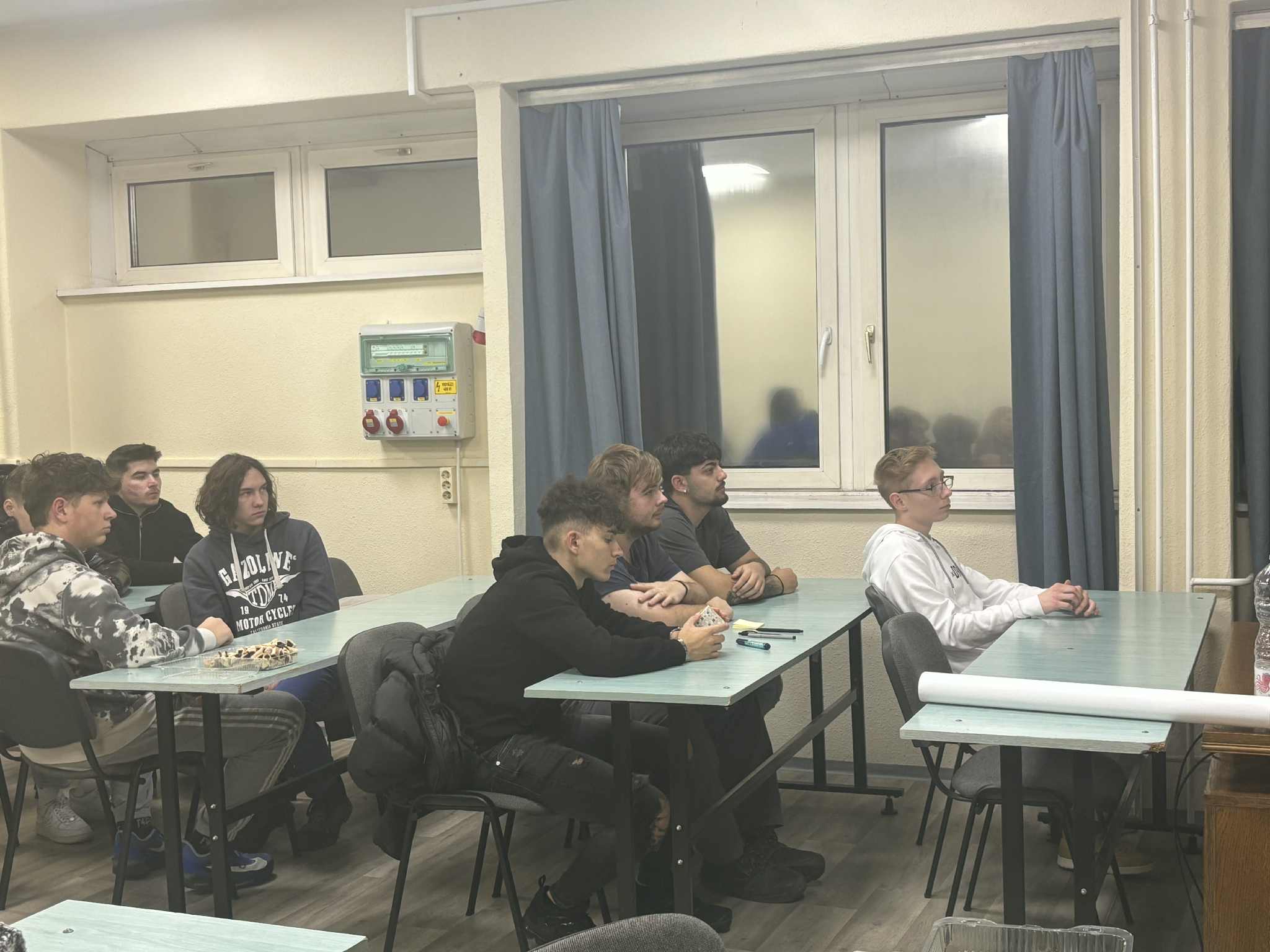 9a6941e3-7e3d-4605-a0a4-f5bd26447635