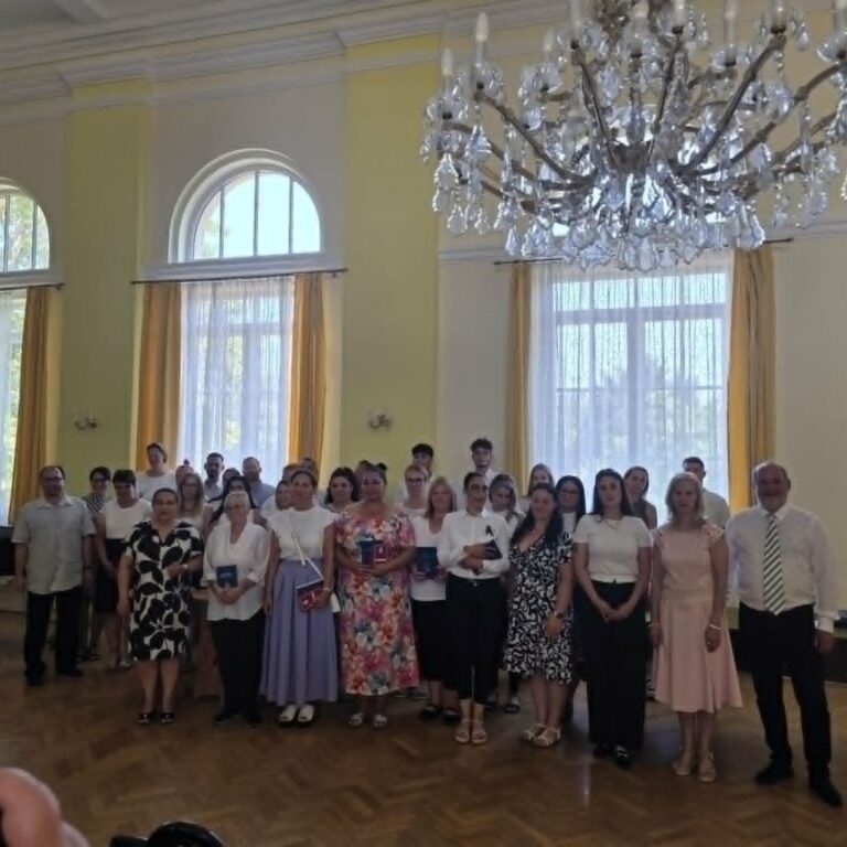 Híreink – plakát