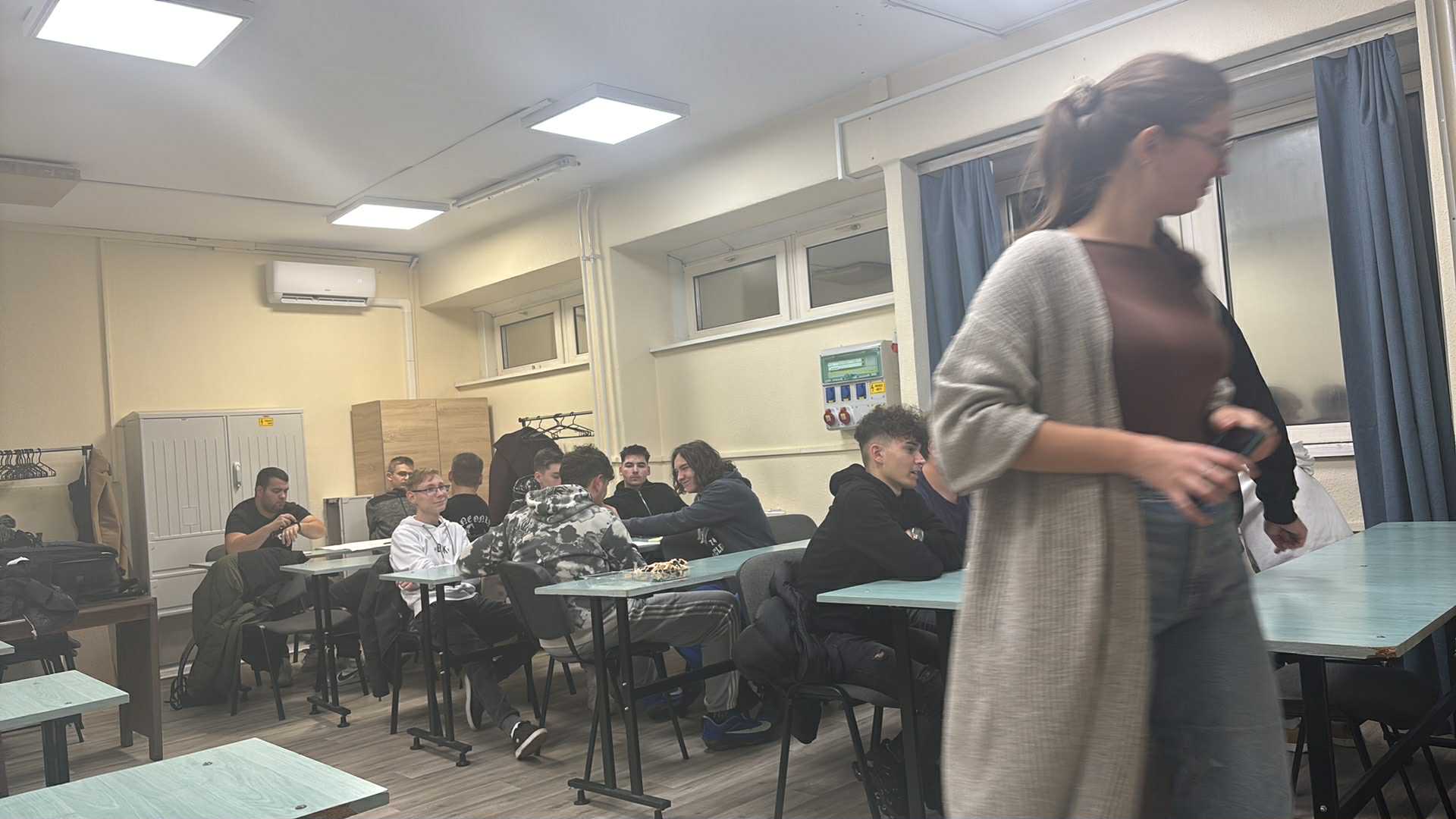 c53c3f13-5207-4758-952f-64d13f1a5724